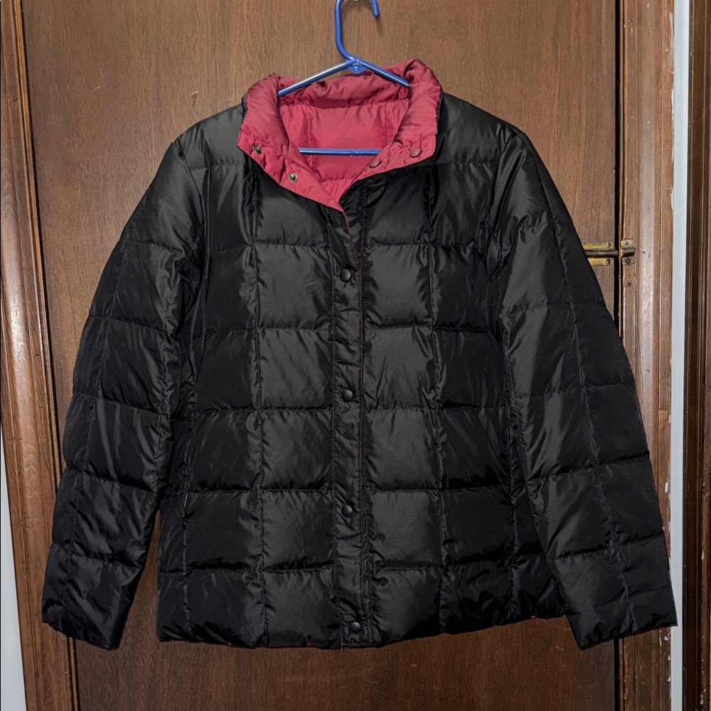 L.L. Bean Black/Maroon reversible Down Puffer Jacket Size L